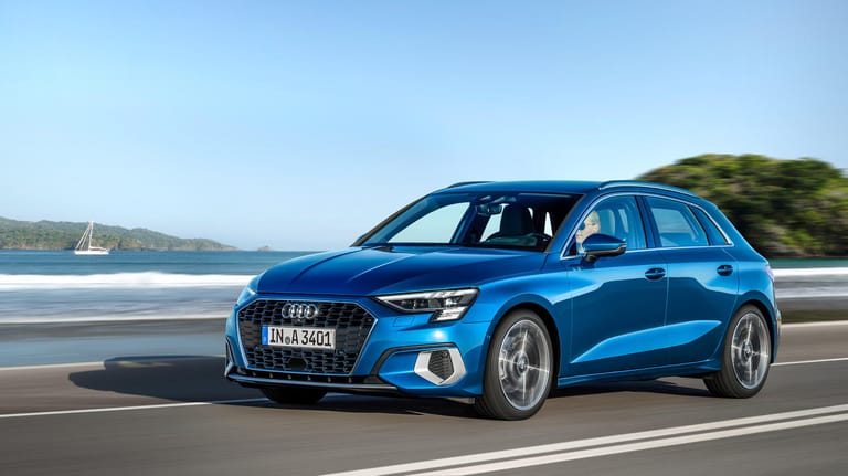 Die vierte Generation: Der Audi A3 zeigt sich mit neuer Form und startet im Mai ab 26.800 Euro.
