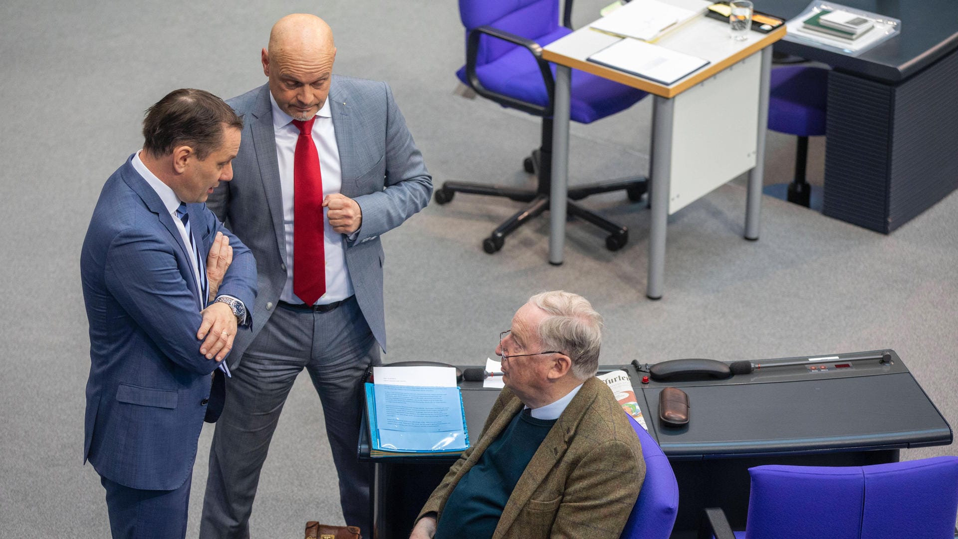 Ein Teil der AfD-Fraktion im Bundestag: Die Zustimmungswerte der Rechtspopulisten rauscht momentan in den Keller.