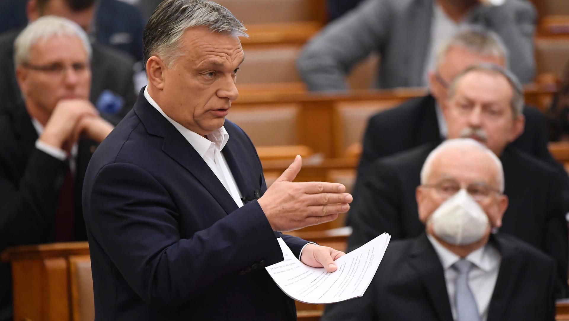 Ungarns Ministerpräsident Viktor Orban: Am 30. März verabschiedete das Parlament mit einer Zweidrittelmehrheit ein Gesetzespaket mit weitreichenden Befugnissen für die Regierung.