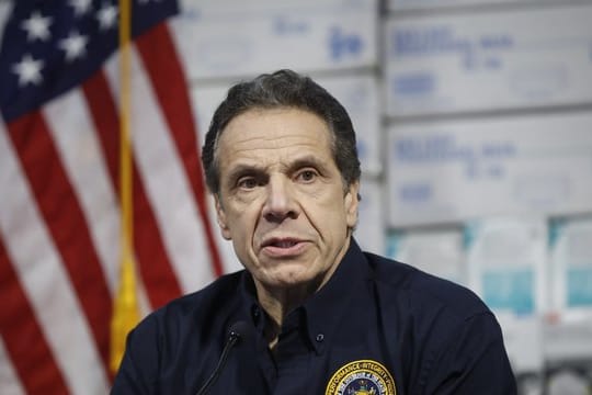Gouverneur Andrew Cuomo während einer Pressekonferenz in New York.