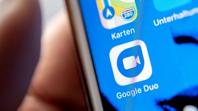 Googles Videochat-App Duo lässt ab sofort virtuelle Versammlungen von bis zu einem Dutzend Menschen zu.