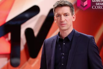 "stern TV": Steffen Hallaschka moderiert am 1. April eine Corona-Sonderausgabe.
