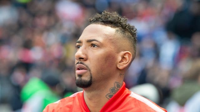Wird seiner Vorbildrolle als Fußballstar gerecht und unterstützt die Tafeln in München und Berlin: Jérôme Boateng.