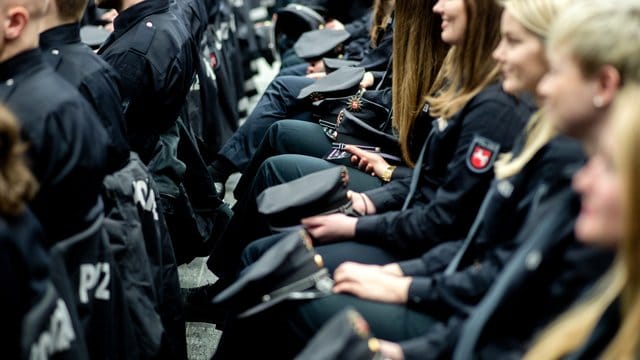 Vereidigung von Polizeianwärtern in Niedersachsen Vereidigung von Polizeianwärtern in Niedersachsen
