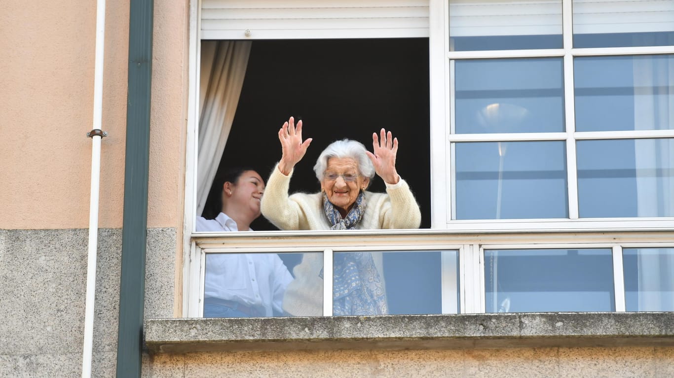 Lulú Vázquez: Die 1910 geborene Seniorin aus Pontevedra in Galicien feierte am Wochenende ihren 110. Geburtstag.