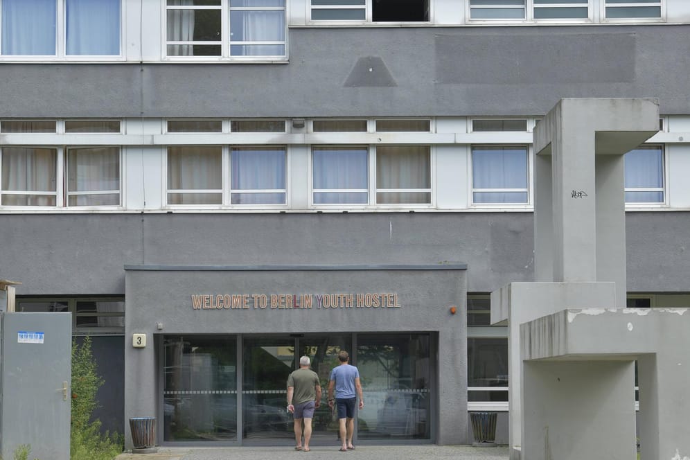 Berliner Jugendherberge in der Kluckstraße: Das Hostel in Berlin-Tiergarten soll ab Mittwochabend für Wohnungslose geöffnet sein.
