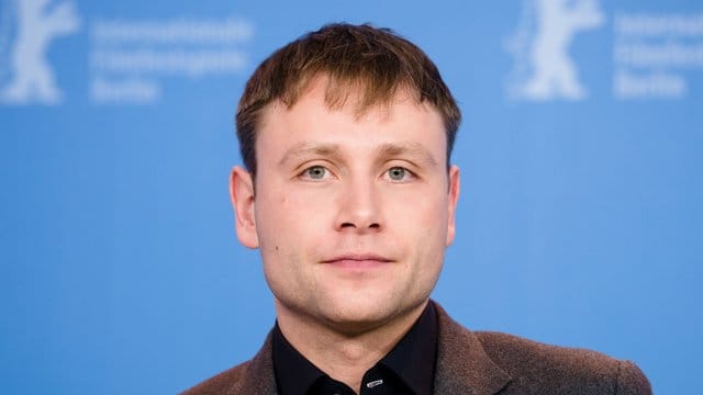 Max Riemelt hat seine "Tatort"-Premiere hinter sich.