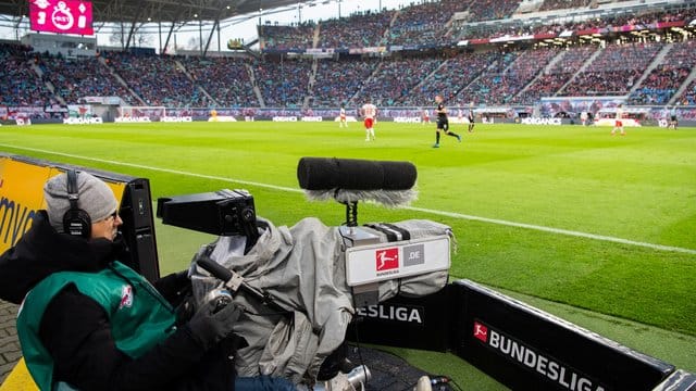 Geisterspiele wird es nur in Ausnahmefällen im Free-TV zu sehen geben. Geisterspiele wird es nur in Ausnahmefällen im Free-TV zu sehen geben.