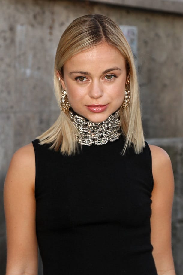 So sieht Lady Amelia Windsor ohne Maske aus.