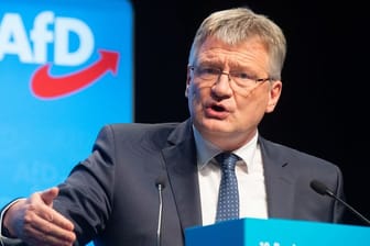 Der AfD-Vorsitzende Jörg Meuthen denkt laut über eine Aufspaltung der Rechtspopulisten nach.