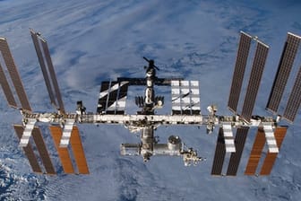 Die Internationale Raumstation ISS in der Erdumlaufbahn.