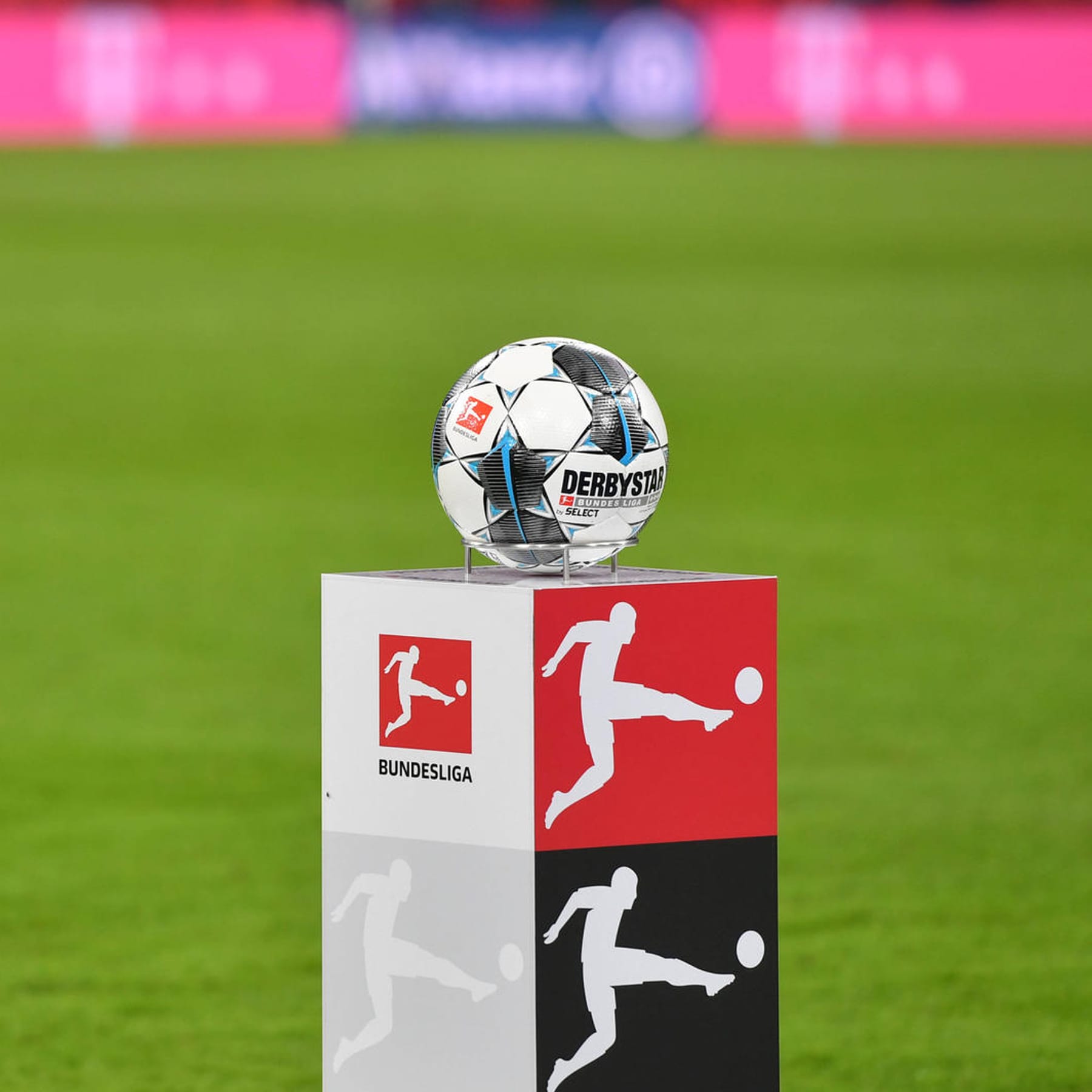 Bundesliga im TV Sky zeigt historische Partien in der Samstag-Konferenz