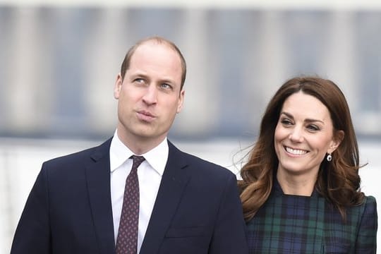 Prinz William und Kate, der Herzog und die Herzogin von Cambridge, zeigen ihre Unterstützung.