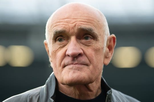 Hofft auf eine schnelle Fortsetzung des Profifußball-Betriebs: Martin Kind.