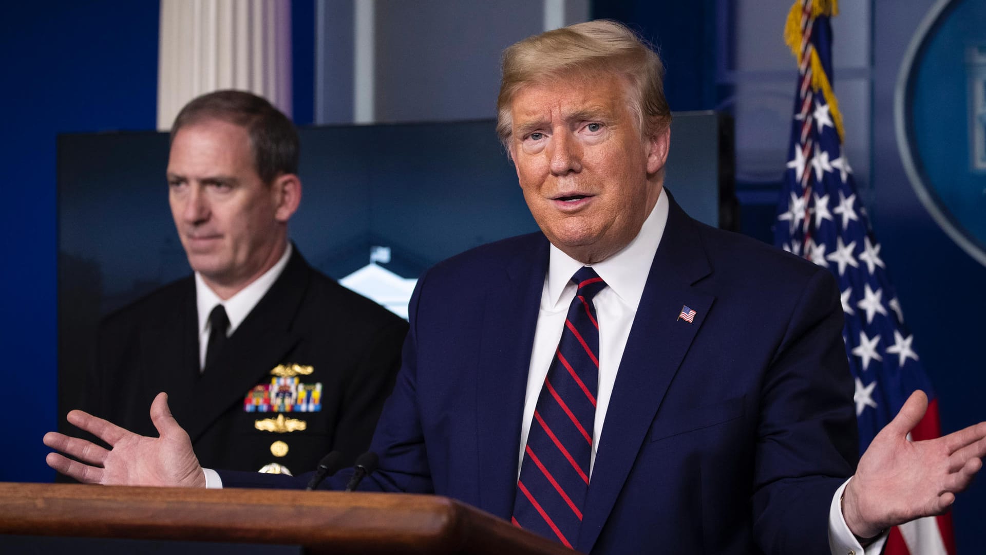 Donald Trump: Der US-Präsident hält in Zeiten von Corona eine tägliche Pressekonferenz ab. Donald Trump: Der US-Präsident hält in Zeiten von Corona eine tägliche Pressekonferenz ab.