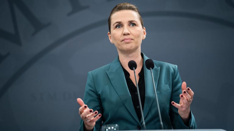Die dänische Ministerpräsidentin Mette Frederiksen: Für ihre rigorosen Maßnahmen gegen das Coronavirus bekam sie zunächst Kritik.