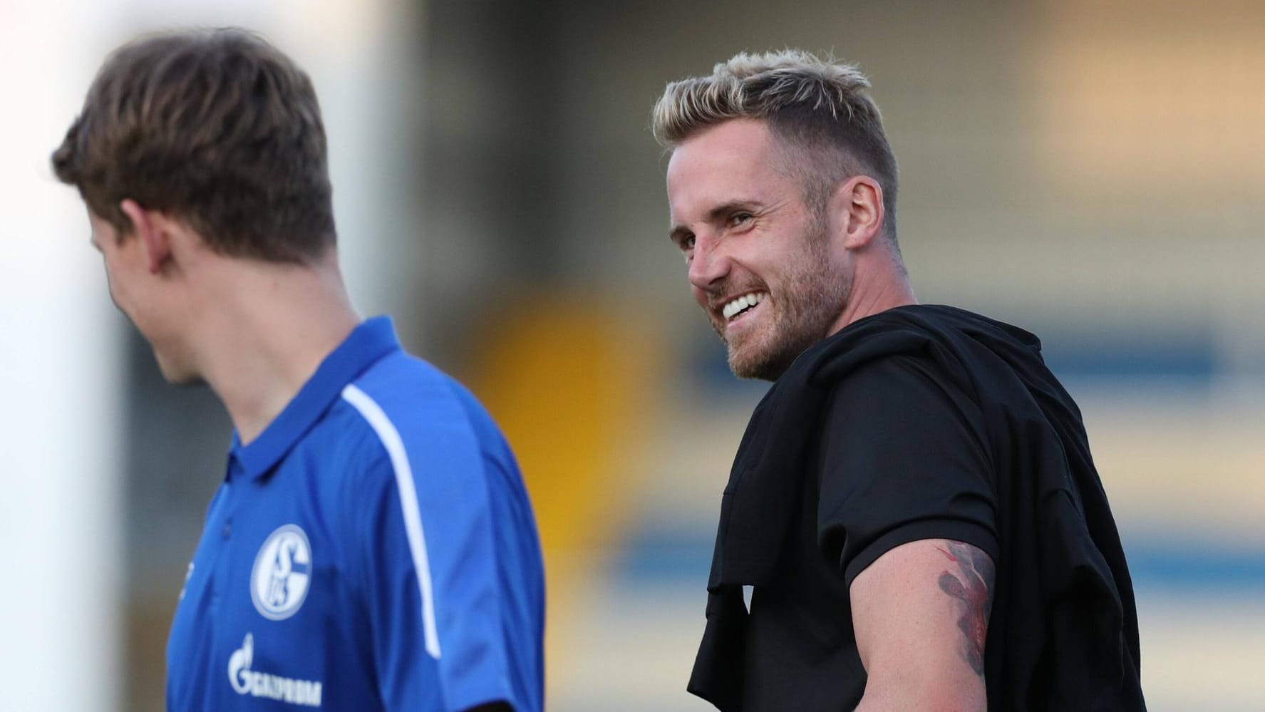 Ralf Fährmann (re.): Der Torwart hofft durch den Abgang Alexander Nübels (li.) auf eine neue Chance auf Schalke. Ralf Fährmann (re.): Der Torwart hofft durch den Abgang Alexander Nübels (li.) auf eine neue Chance auf Schalke.
