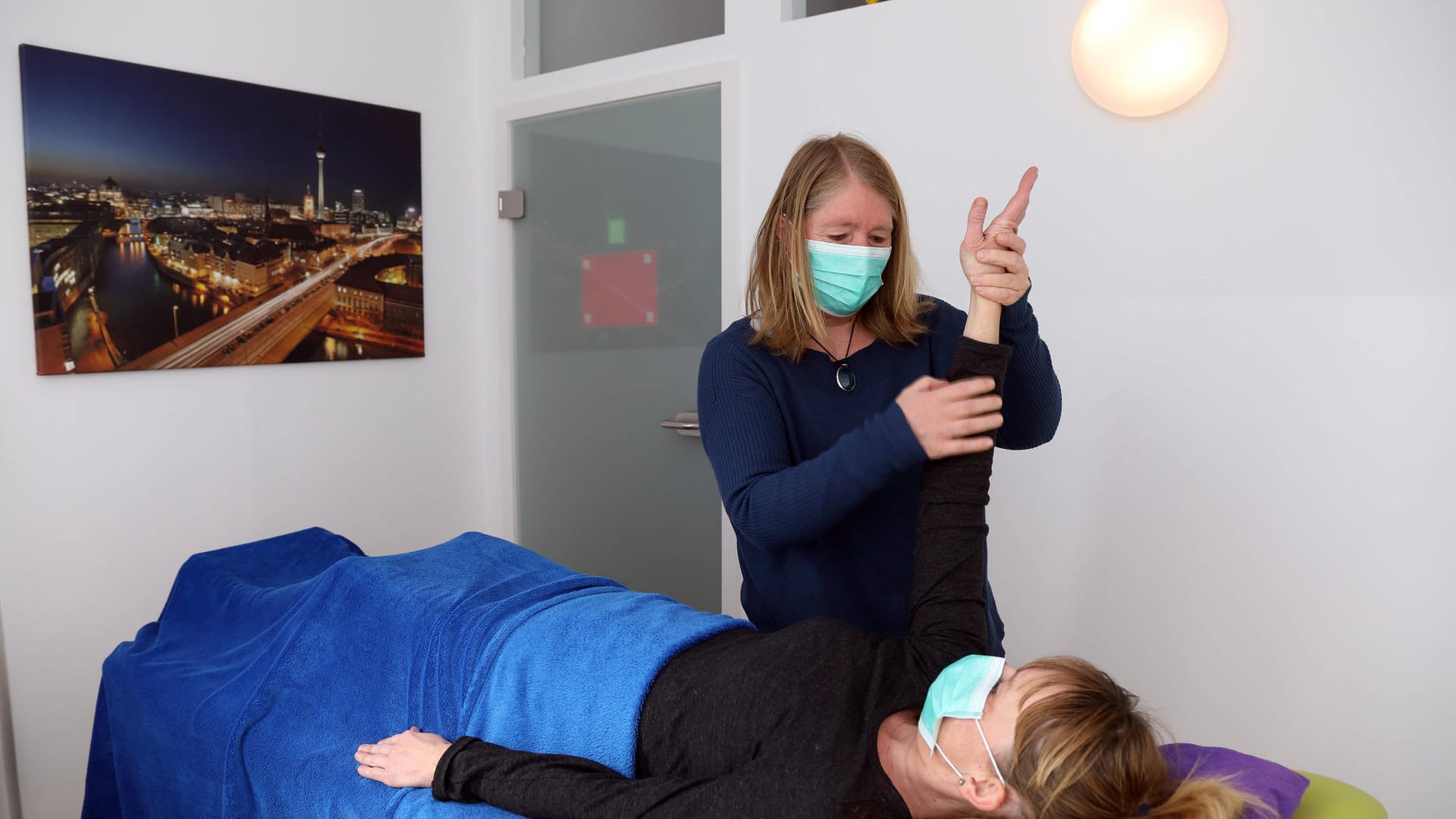 Physiotherapie: Medizinisch notwendige Behandlungen erfolgen auch trotz Corona-Krise weiterhin.