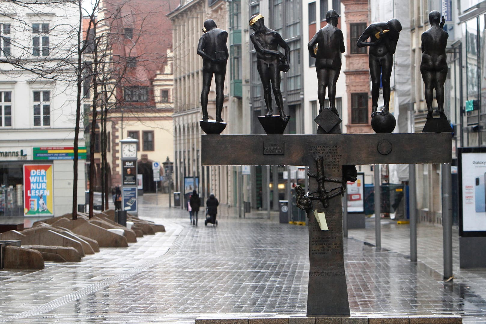 Leere Straße in Leipzig als Folge der Ausgangseinschränkung: Experten sind sich sicher, dass nur eine stufenweise Lockerung der Beschränkungen funktionieren kann.