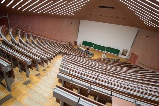 Der Start des Sommersemesters wurde aufgrund der Verbreitung des Coronavirus auf 20.