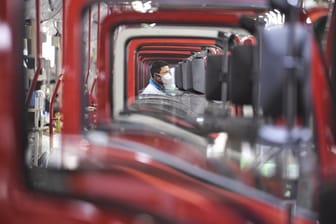 Automobilproduktion in China: Nach dem Marktabsturz im Reich der Mitte brachen nun auch die Absätze in Deutschland ein.