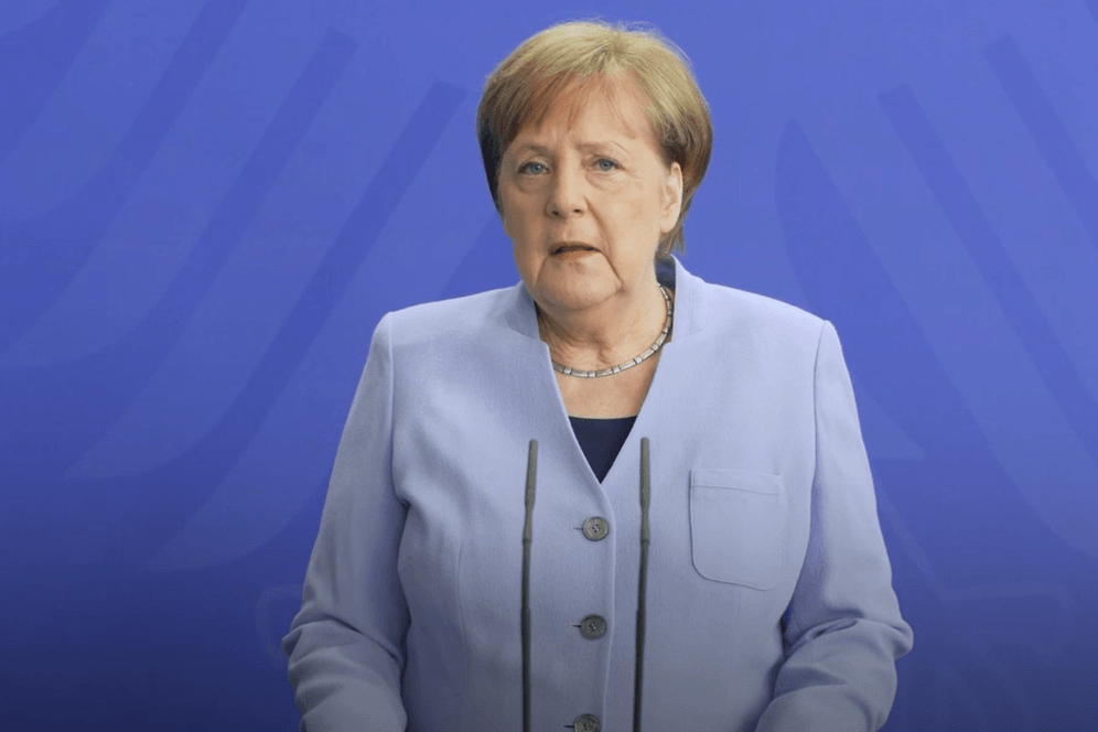 Bundeskanzlerin Angela Merkel äußerte sich am Freitag in ihrem Video-Podcast über ein mögliches Ende der Beschränkungen.