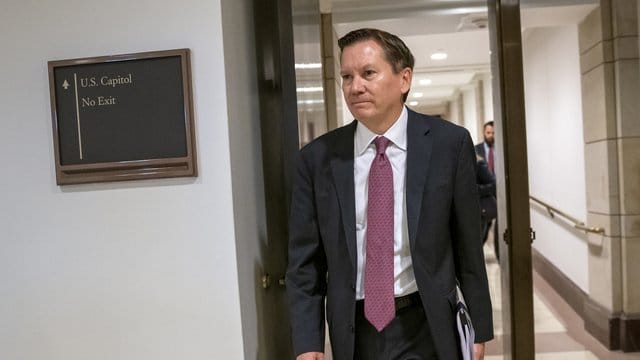 Von Trump gefeuert: Michael Atkinson, Generalinspekteur der US-Geheimdienste. Von Trump gefeuert: Michael Atkinson, Generalinspekteur der US-Geheimdienste.