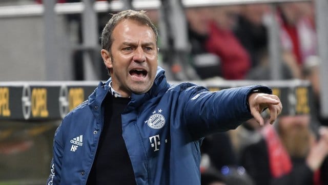 Hansi Flicks Vertrag beim FC Bayern wurde bis zum 30. Hansi Flicks Vertrag beim FC Bayern wurde bis zum 30.