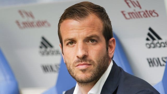 Schaut etwas besorgt auf den HSV: Ex-Spieler Rafael van der Vaart.