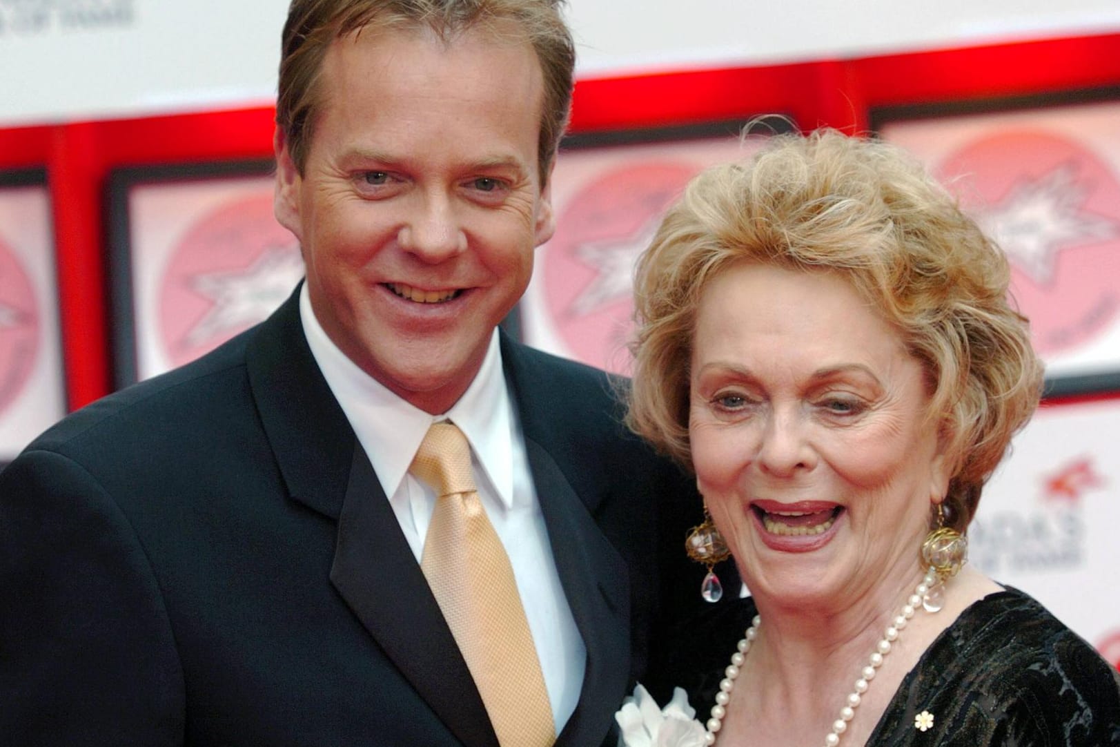 Schauspieler Kiefer Sutherland mit seiner Mutter Shirley Douglas: Die kanadische Schauspielerin starb im Alter von 86 Jahren.