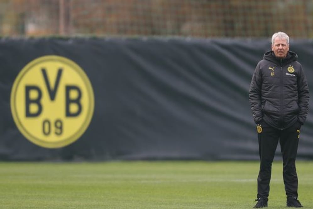 Dortmunds Trainer Lucien Favre.