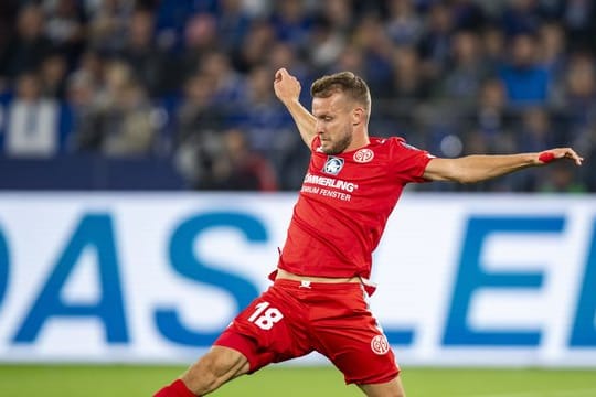 Mainz-Profi Daniel Brosinski gibt sich trotz Corona optimistisch.
