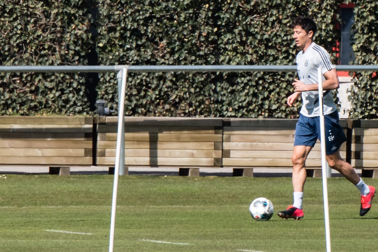 Robert Lewandowski: Der Stürmerstar des FC Bayern trainierte am Montag nach auskurierter Verletzung wieder auf dem Trainingsgelände der Bayern.