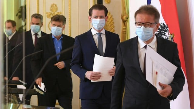 Pressekonferenz mit Sebastian Kurz: Österreich wird nach Ostern wohl mit dem Weg zurück in die Normalität beginnen. Pressekonferenz mit Sebastian Kurz: Österreich wird nach Ostern wohl mit dem Weg zurück in die Normalität beginnen.