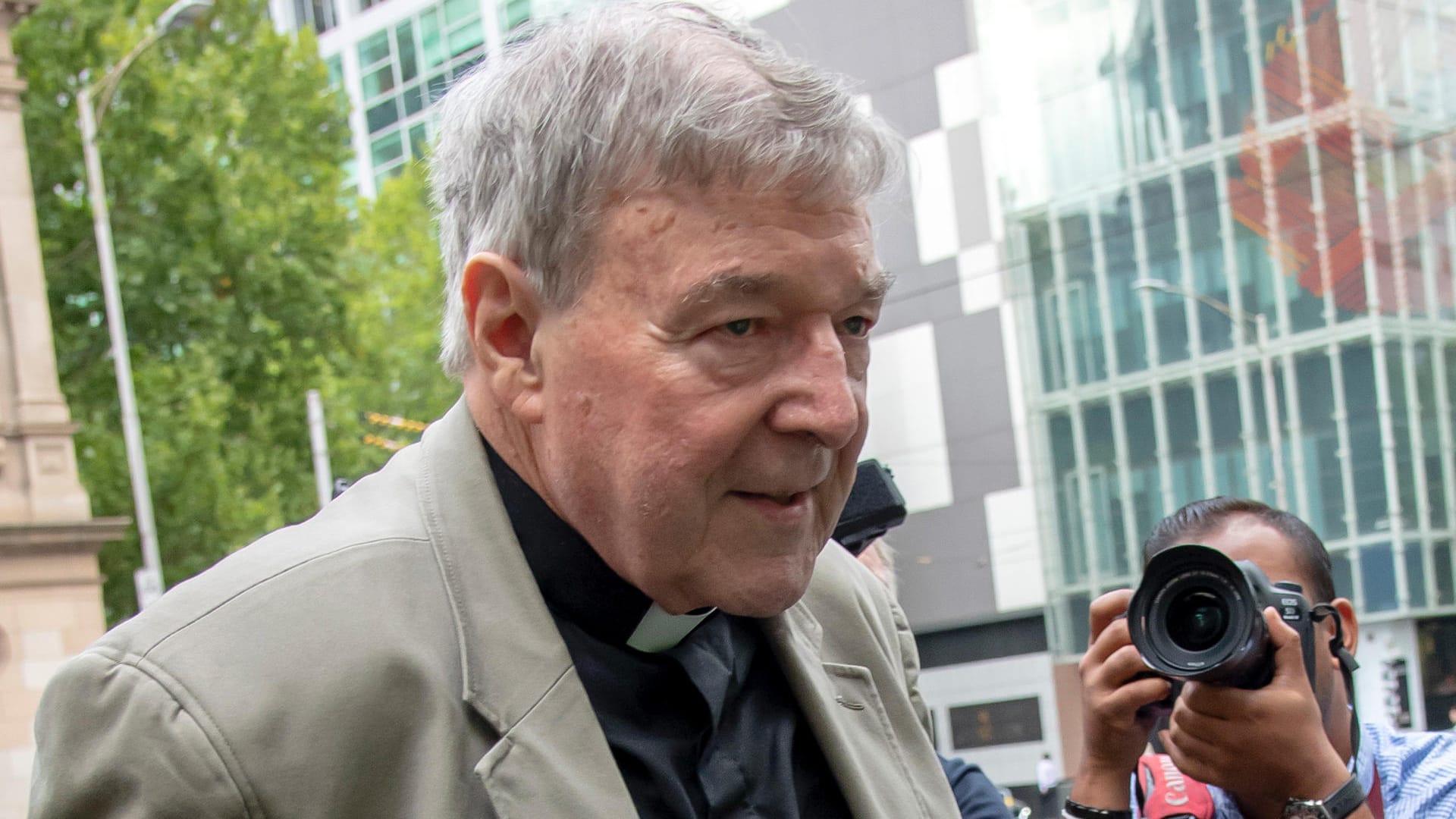 Kardinal George Pell: Der ehemalige Finanzchef des Vatikans wird aus der Haft entlassen. Kardinal George Pell: Der ehemalige Finanzchef des Vatikans wird aus der Haft entlassen.