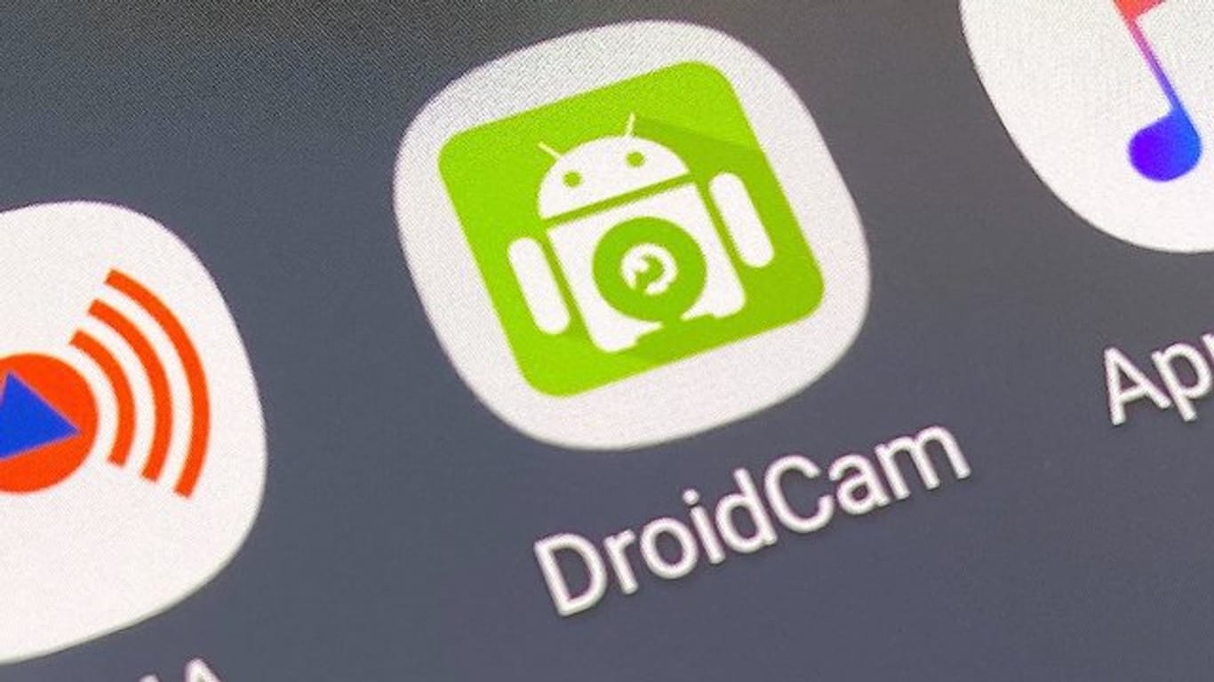Die App DroidCam: Es braucht nicht mehr als eine App, um aus einer Smartphone-Kamera eine Webcam für den Rechner zu machen.