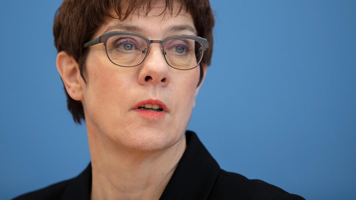 Annegret Kramp-Karrenbauer: Die Bundeswehr steht da zur Verfügung, wo sie gerufen wird."
