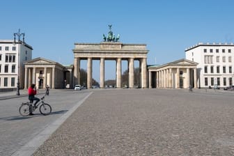 Berlin sagt alle großen Veranstaltungen zum 75.