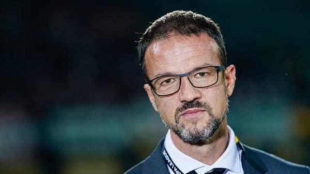 Wird für Transfers komplett neu planen müssen: Frankfurts Sport-Vorstand Fredi Bobic. Wird für Transfers komplett neu planen müssen: Frankfurts Sport-Vorstand Fredi Bobic.