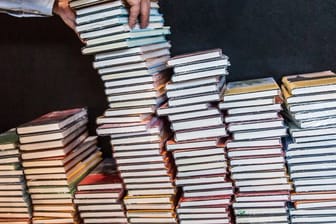 Für den Deutschen Buchpreis haben in diesem Jahr 120 Verlage 187 Romane eingereicht, so viele wie noch nie.
