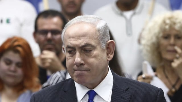 Israel wird seit Ende 2018 von einer Übergangsregierung unter Benjamin Netanjahu verwaltet. Israel wird seit Ende 2018 von einer Übergangsregierung unter Benjamin Netanjahu verwaltet.