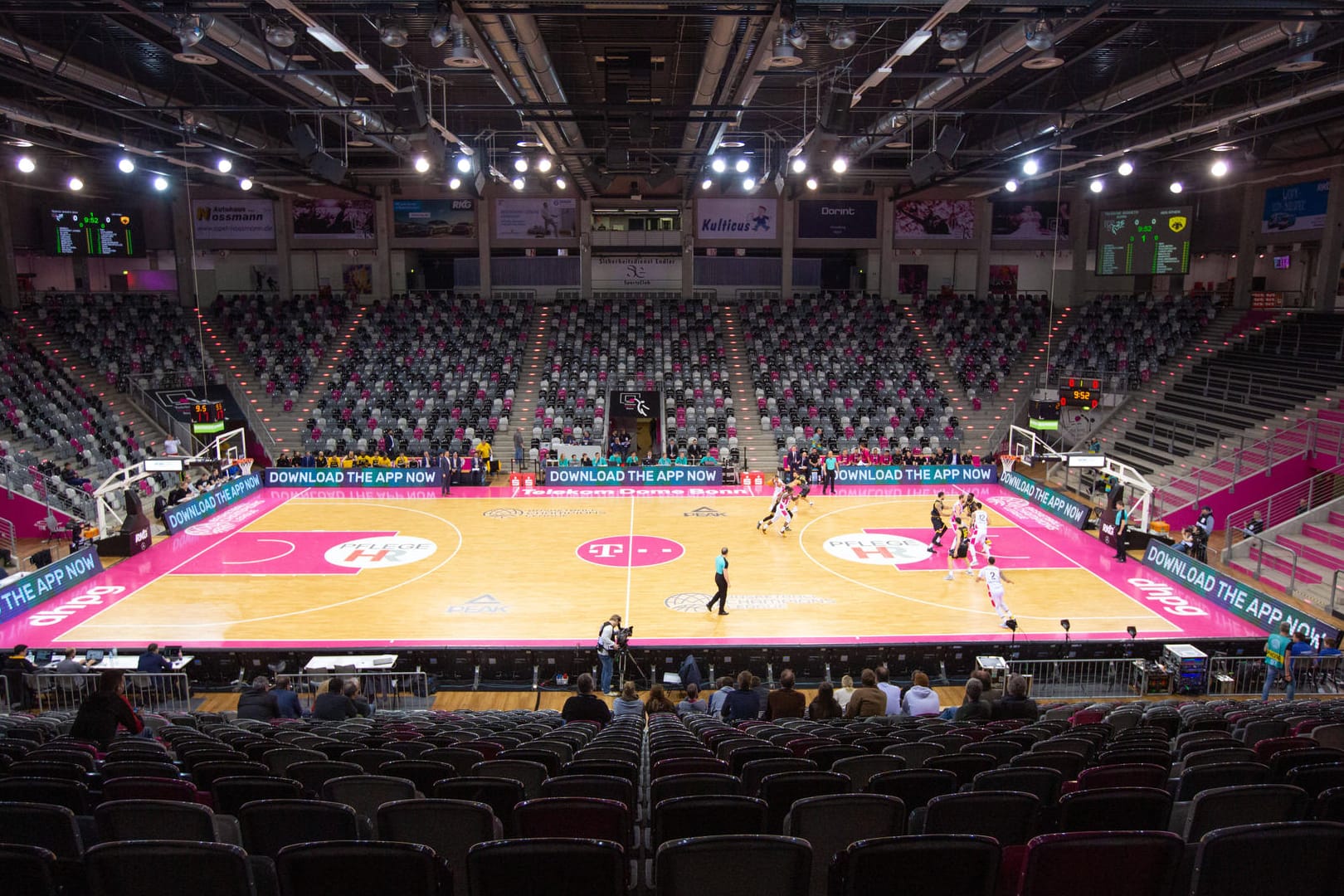 Der Telekom Dome in Bonn: Im Juni 2008 ist die Spielstätte der Baskets eröffnet worden.