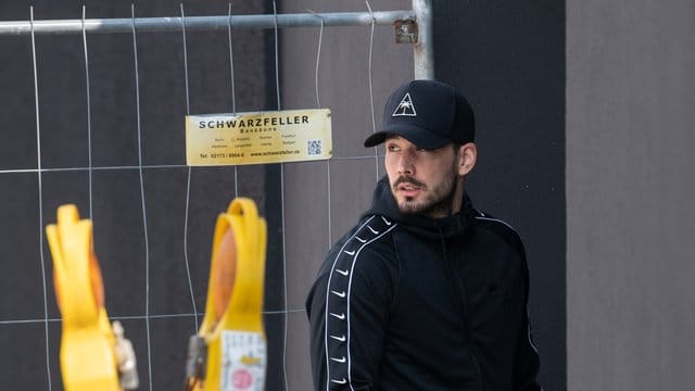Hat seine Vertragsgespräche mit dem BVB vorerst verschoben: Keeper Roman Bürki.