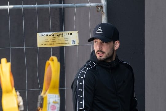 Hat seine Vertragsgespräche mit dem BVB vorerst verschoben: Keeper Roman Bürki.