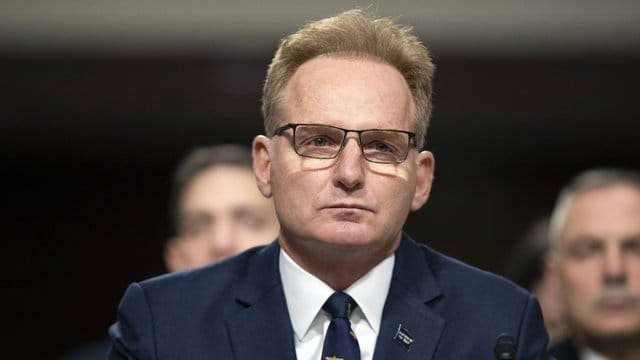 US-Marineminister Thomas Modly tritt zurück.