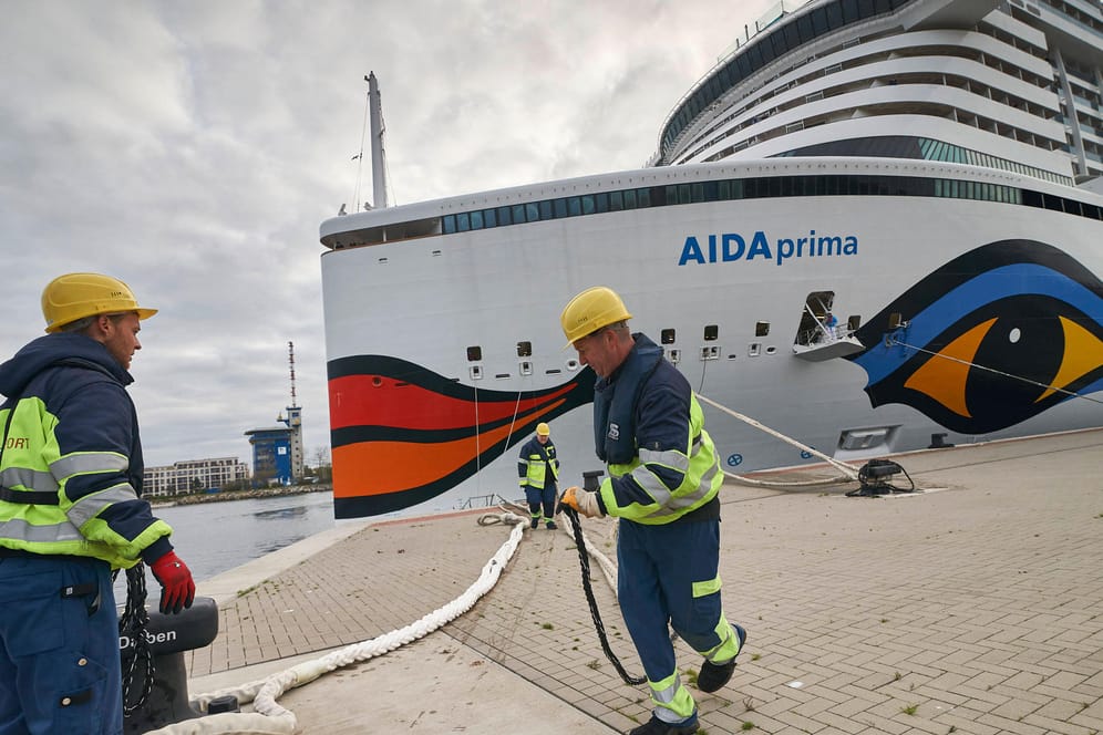 Aida Cruises: Die 14 Schiffe der Reederei werden auch im kommenden Monat keine Fahrten durchführen.