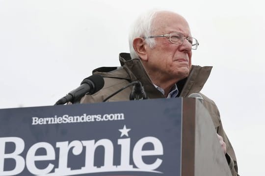 Bernie Sanders zieht sich aus dem Rennen um die demokratische Präsidentschaftskandidatur zurück.