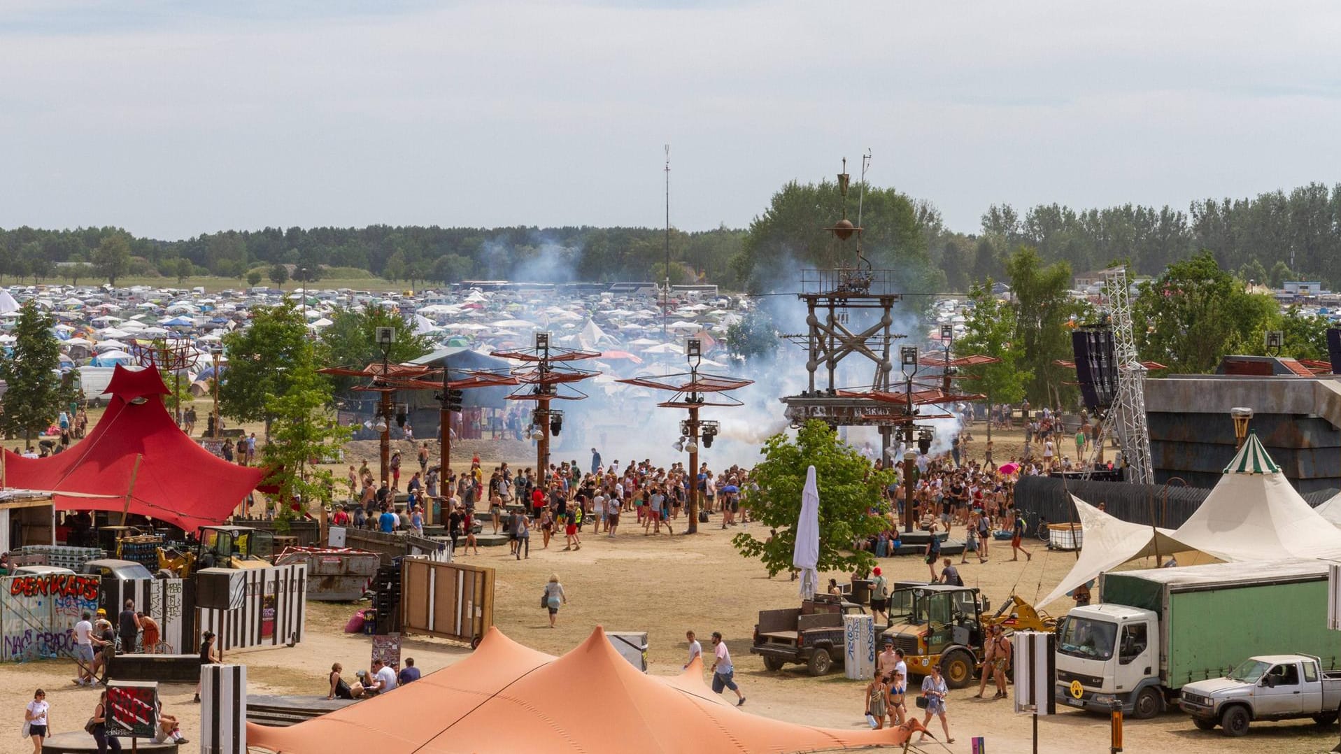 Fusion Festival vom Kulturkosmos auf dem Flugplatz Müritz: Wegen der Corona-Krise sagten die Veranstalter das große Festival ab.