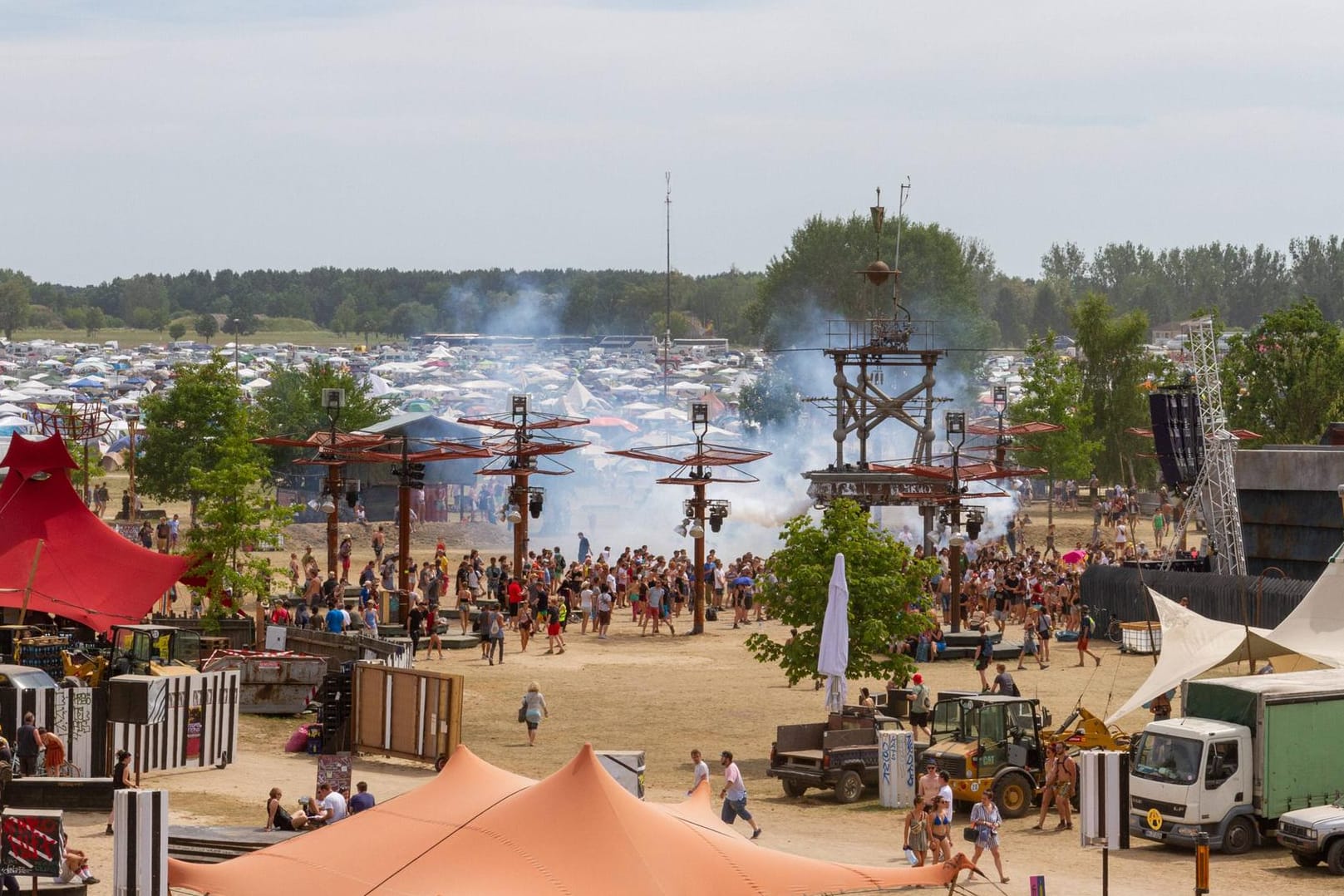 Fusion Festival vom Kulturkosmos auf dem Flugplatz Müritz: Wegen der Corona-Krise sagten die Veranstalter das große Festival ab.