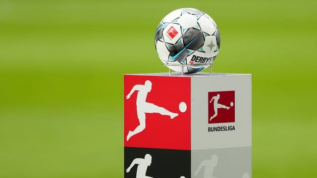 Die Fußball-Bundesliga könnte am 9. Die Fußball-Bundesliga könnte am 9.